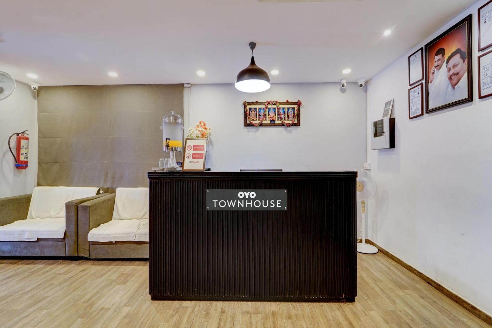 Super Townhouse Four Season Hotel Coimbatore Exterior foto